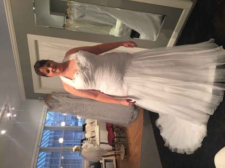 Dress shopping alone Update pg 3