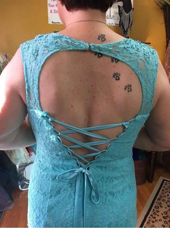 I want to see dresses!