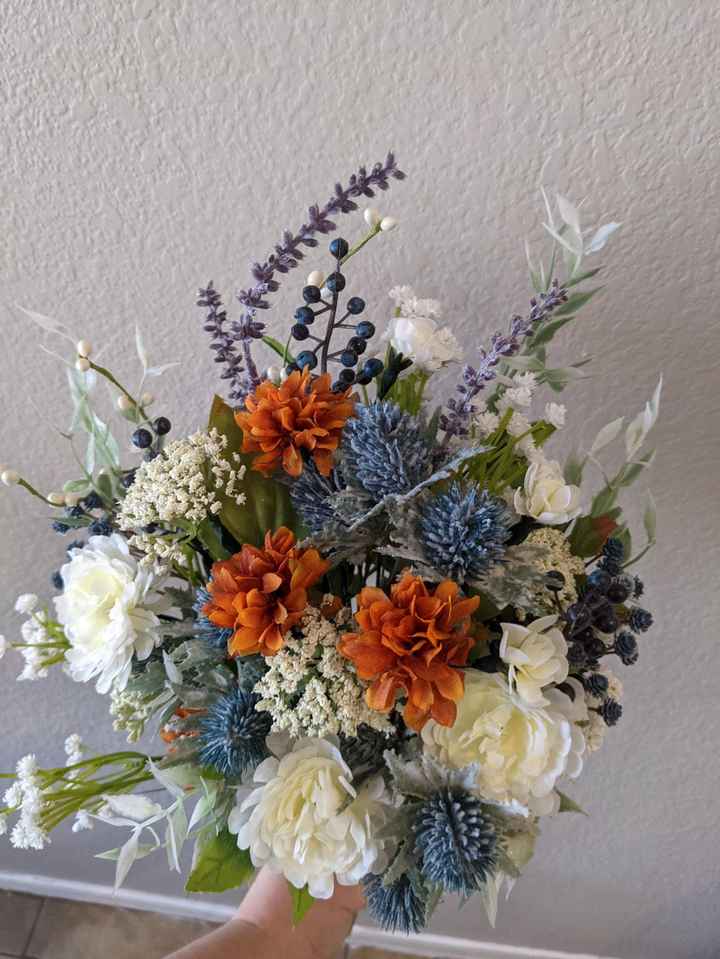 Help me figure out my bridesmaids bouquets? Please? - 3