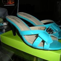 made a veil :) got my flowers & shoes too! &&& need to choose shoe charm!