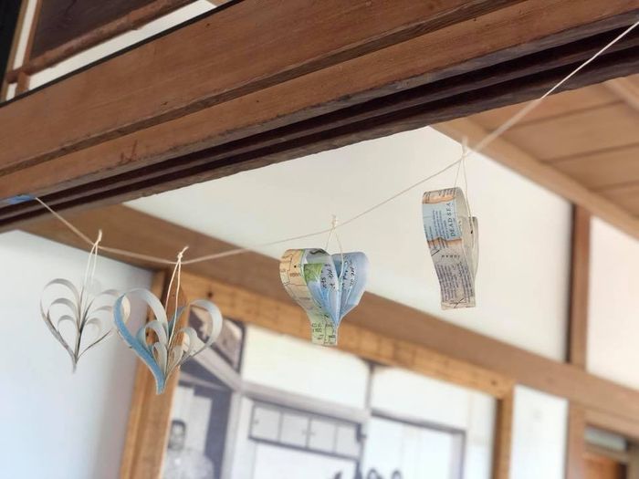 Map paper hearts found off Pinterest