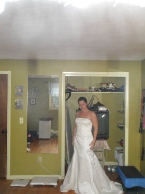 So excited! My wedding dress zipped all the way up today!!!