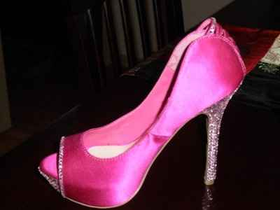 I finished "blinging" my wedding shoes! :) PIC