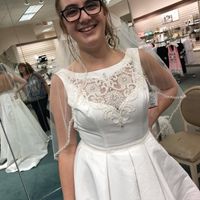 Does your wedding dress have lace, beading, or both? - 1