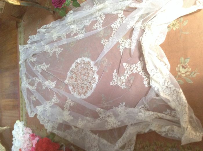 So bummed about my veil...not sure what to do, need help.