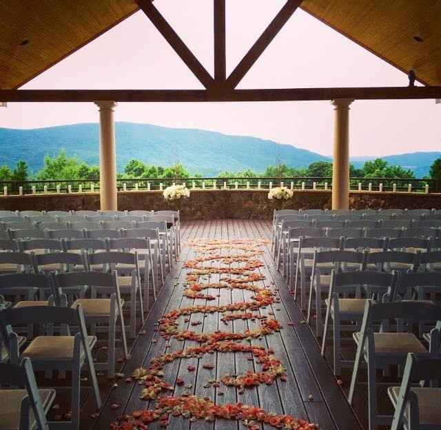 Show off your wedding venue!