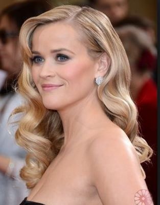 Anyone else wearing their hair down for their wedding? Inspiration Pics... 1