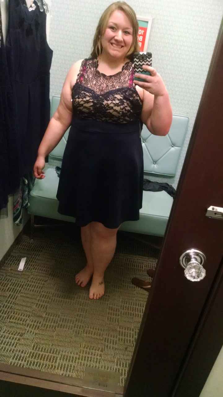 Plus Sized Girls: Share Your Engagement Pictures Outfit!