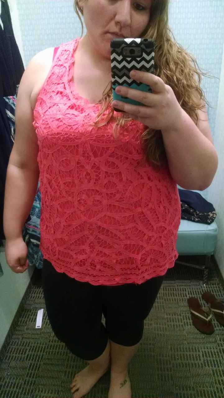 Plus Sized Girls: Share Your Engagement Pictures Outfit!