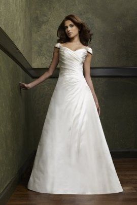 what does your wedding dress look like?!?!?