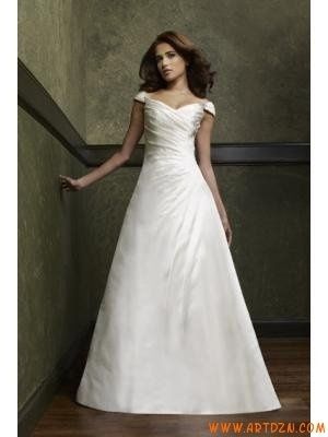 Show us your wedding dress