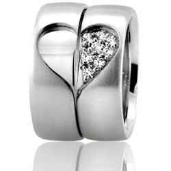 SHOW ME YOUR RINGS ; )
