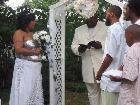 Remember on Thurs when WWLeeor asked for bad wedding pictures?