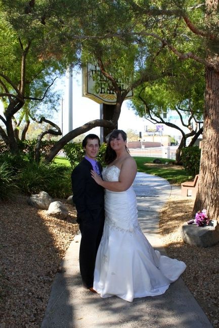 Plus size or full figured brides, let's see those gowns!