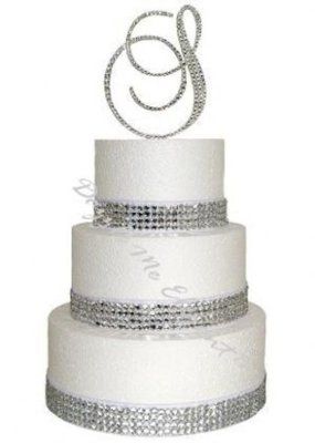 Show us those wedding cakes!!!