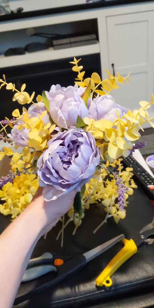 Fake Flowers for brides and bridesmaids ???? - 1