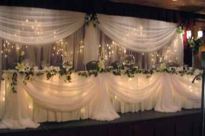 decorating the head table