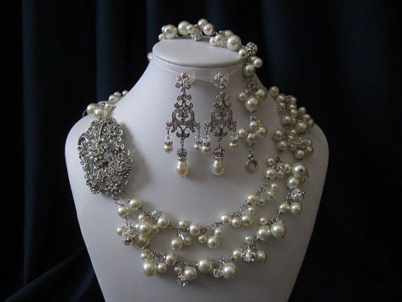 Accessorize me PLEASE!!