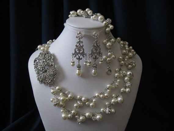 Accessorize me PLEASE!!