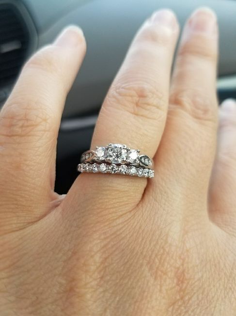 Went shopping for wedding band!!