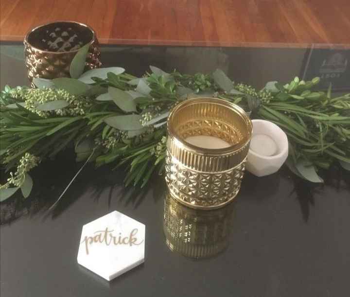 Flowers in Garland or no?