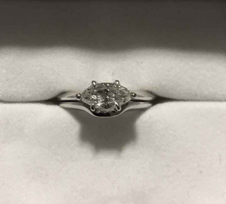 Minimalist wedding band... Ahhhh in love!