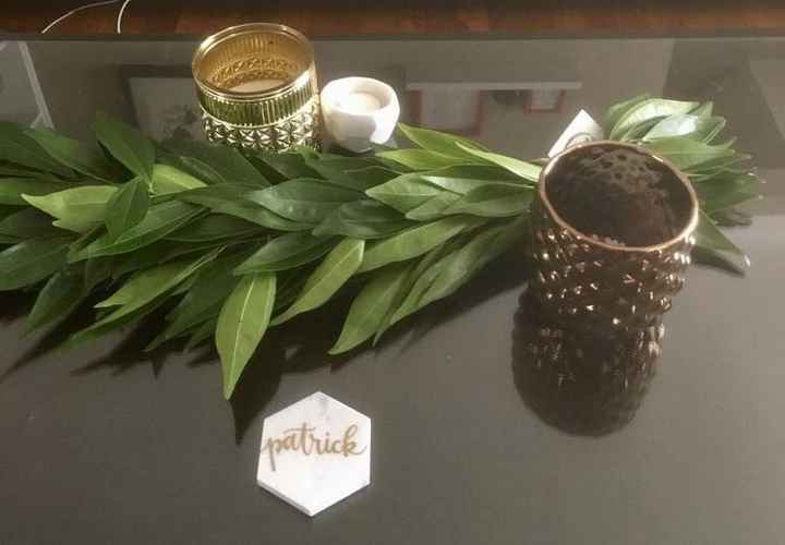 Flowers in Garland or no?