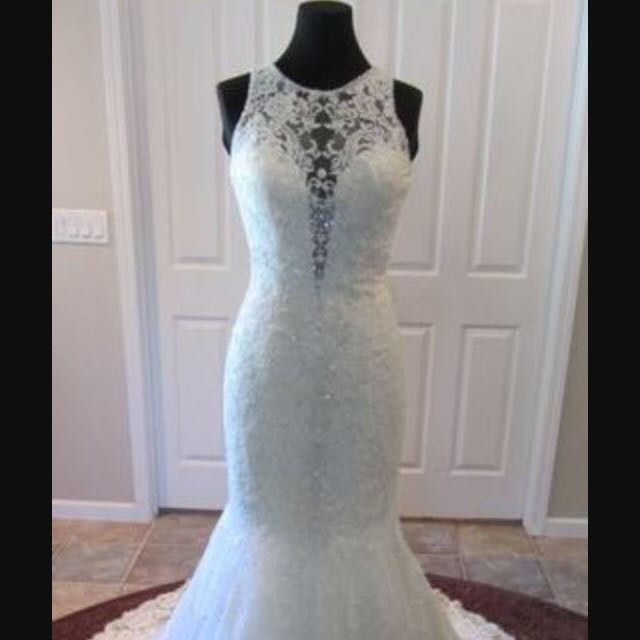 Show me your ivory dress? Plz