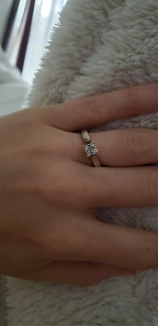 Show me your engagement rings and bands 4