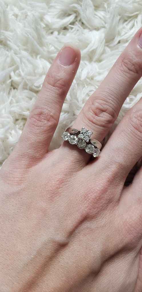 Morganite or Moissanite? - 1