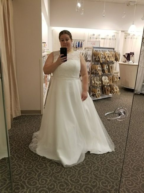 Let's see those plus size wedding gowns!