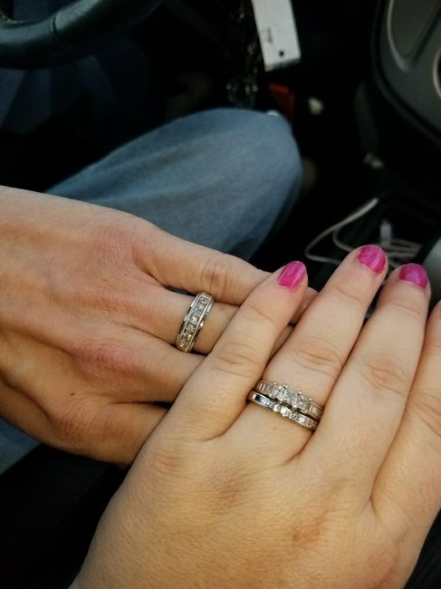 SHOW OFF YOUR RINGS LADIES!! I wanna see that bling!!!