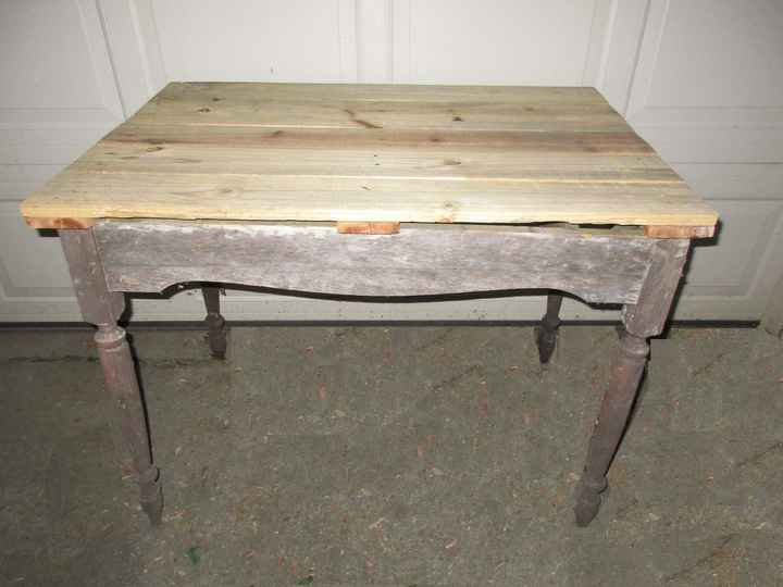 Pallet tables DIY..(Starting working on.. w/pics)