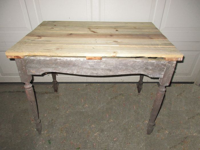 Pallet tables DIY..(Starting working on.. w/pics)