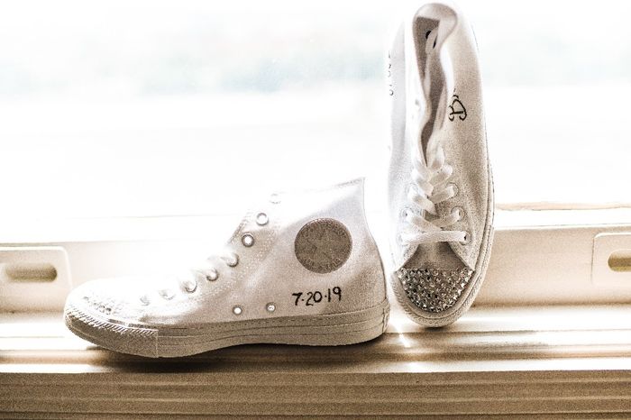 Pics of wearing converse at your wedding?! 4