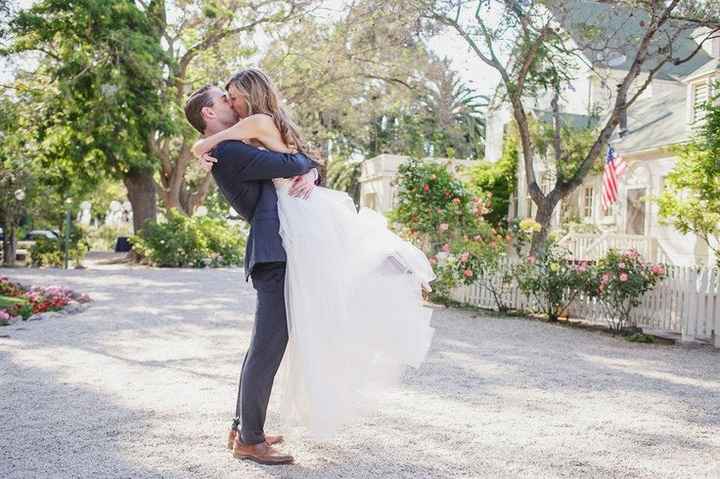 Short wife, Tall husband wedding photos - 5