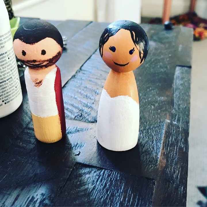 Cake topper