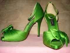 Show me your wedding day shoes!