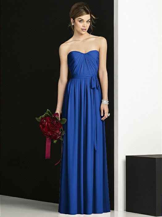 SHOW ME YOUR NAVY BLUE BRIDESMAIDS DRESSES.