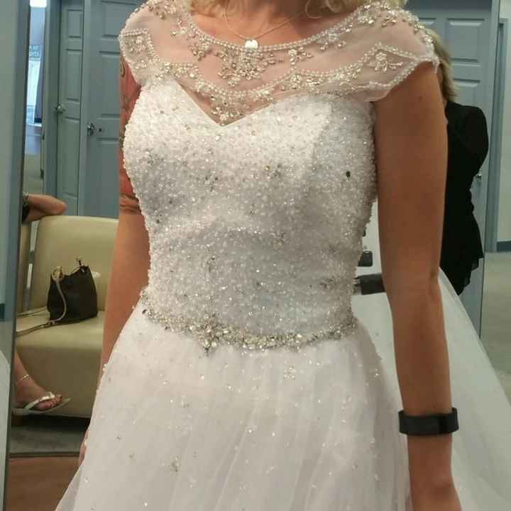 Ok ladies... Drop a pic of your BEAUTIFUL DRESSES