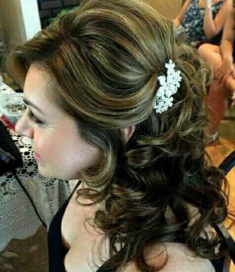 Let me see your wedding hair!