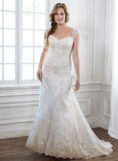 Let me see YOUR dresses ladies!