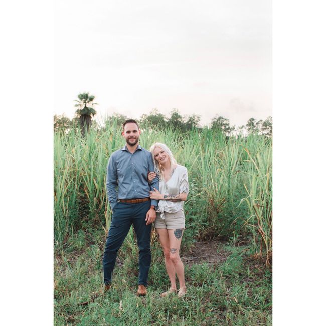 Last minute engagement shoot anxiety--did anyone wear high-waisted jeans? 3