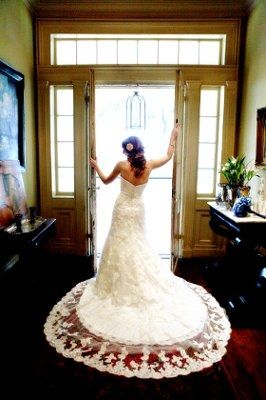 show me your dresses and hair?