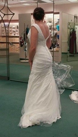 Went dress shopping for the 3rd time...stuck between a flowy dress and a lace dress again...help!