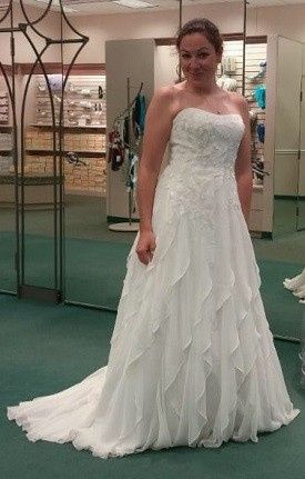 Went dress shopping for the 3rd time...stuck between a flowy dress and a lace dress again...help!