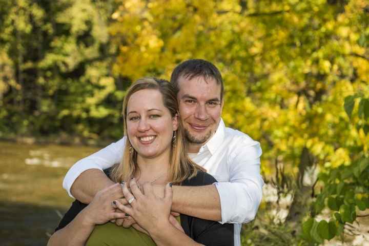 Let’s see those engagement photos!