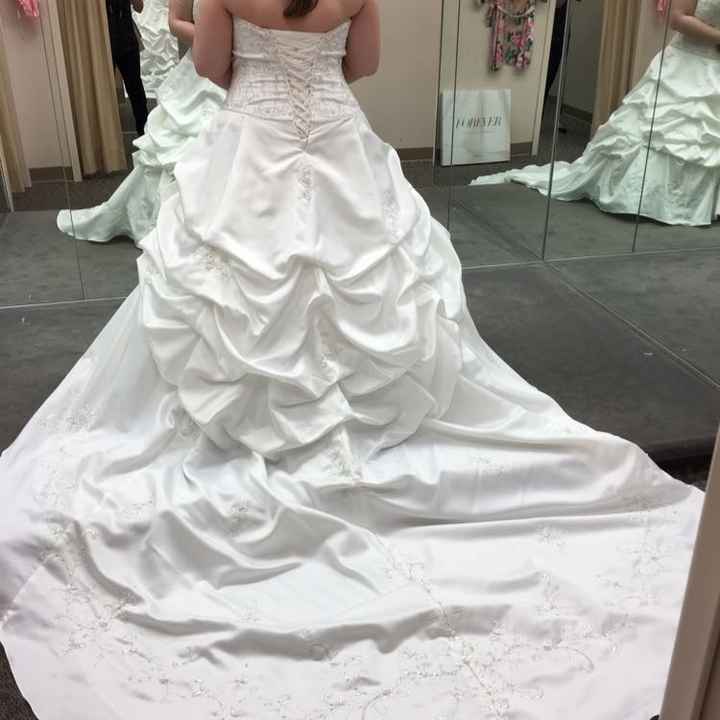 Let me see your DRESS!