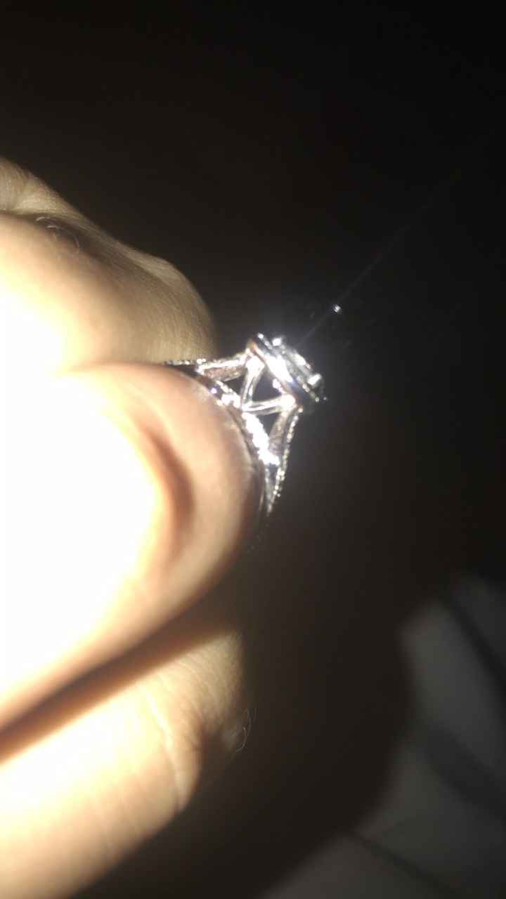 Got a new engagement ring!!! - 2
