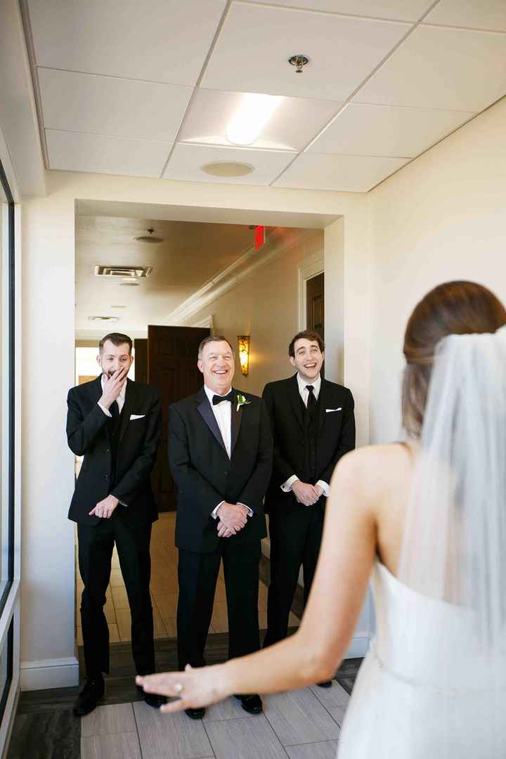 Groomsmen Seeing Bride